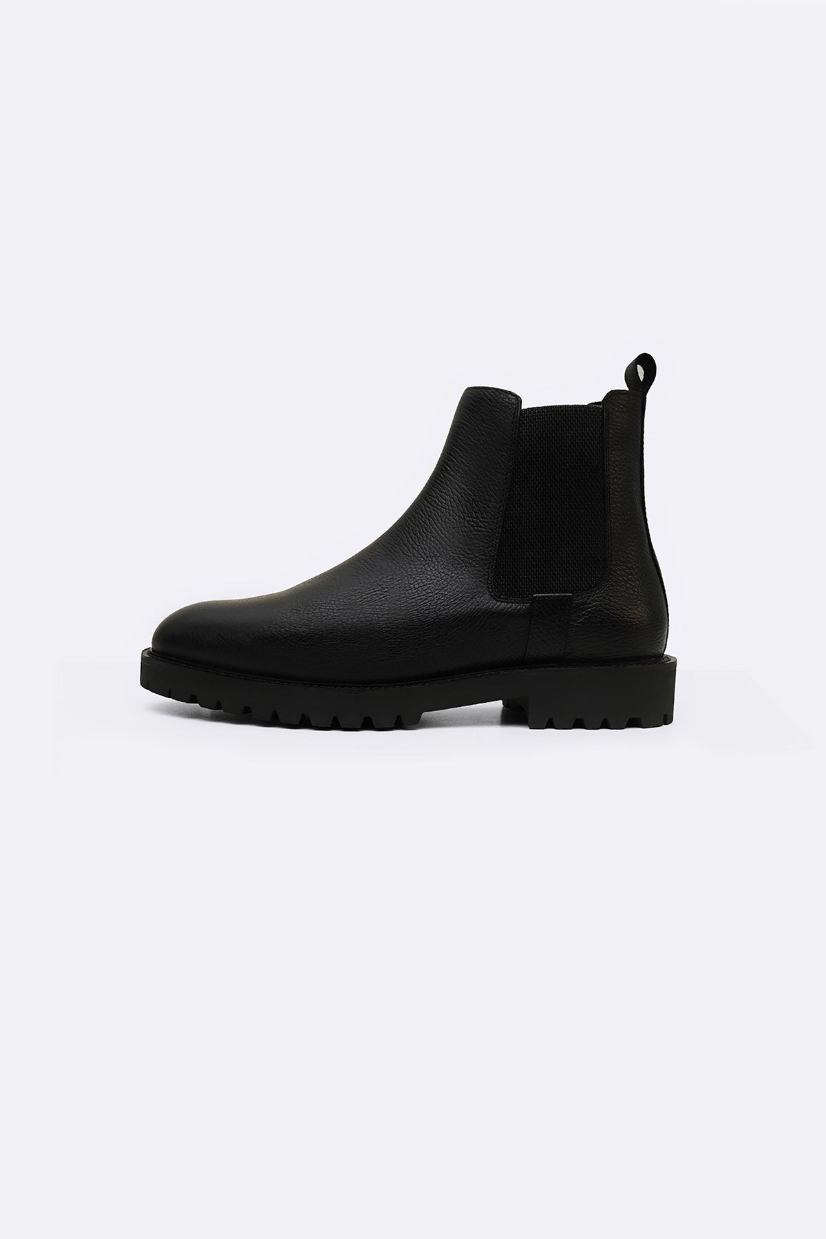 TEXTURED LEATHER CHELSEAS