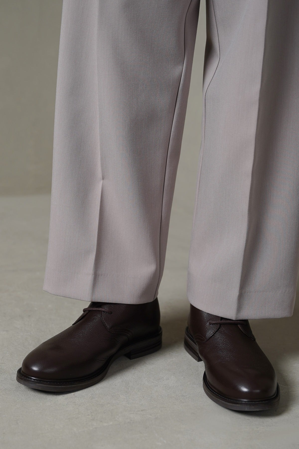 LACE UP LEATHER CHUKKA BOOT