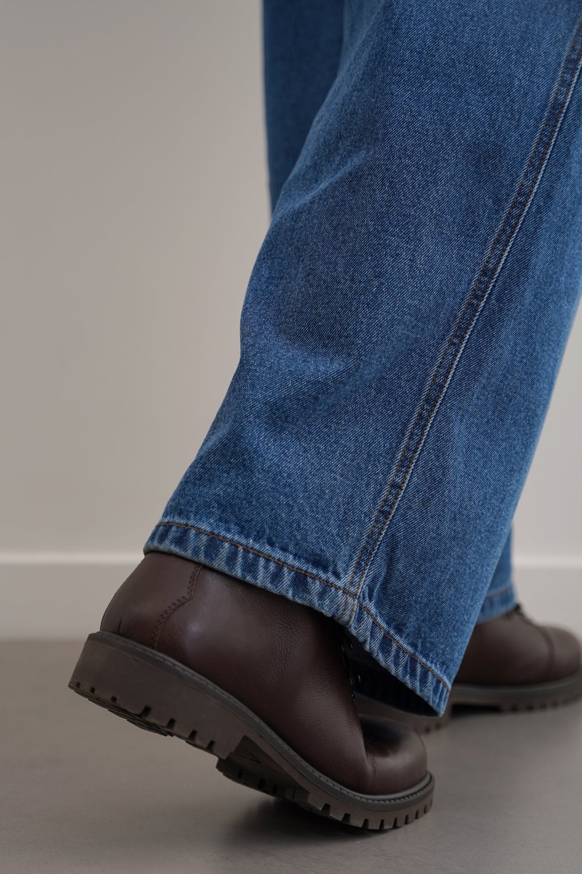 LEATHER URBAN HIKERS