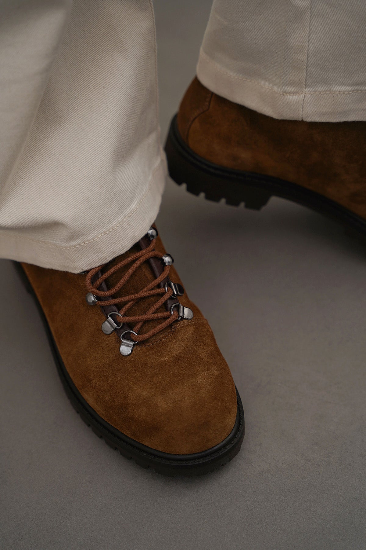 LEATHER URBAN HIKERS