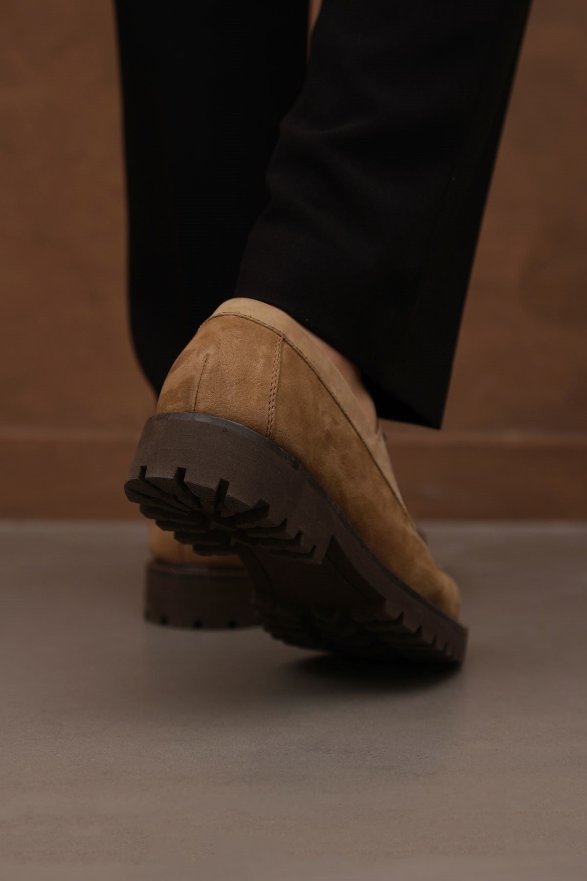 LEATHER MOC-TOE SHOES