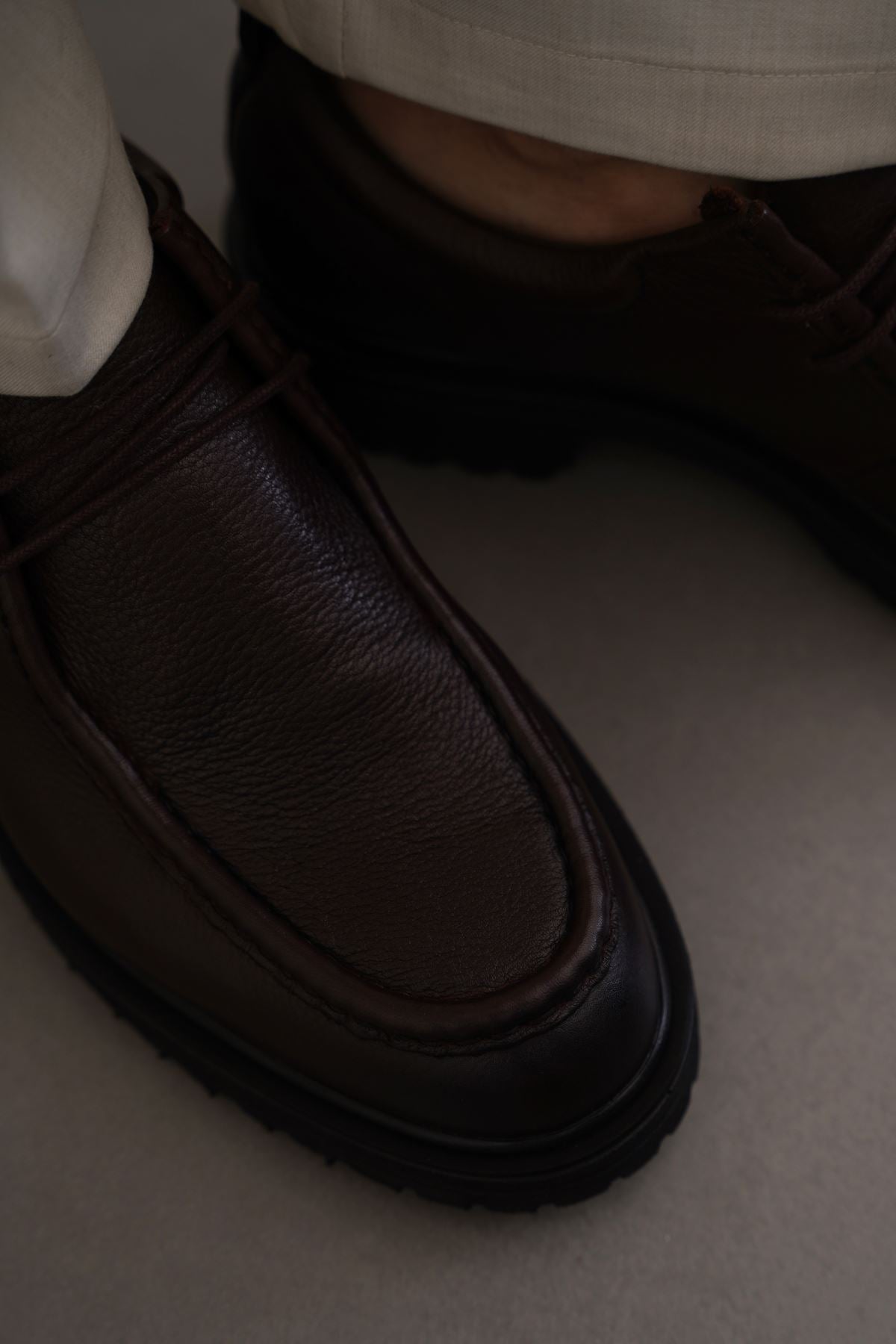 LEATHER MOC TOE SHOES