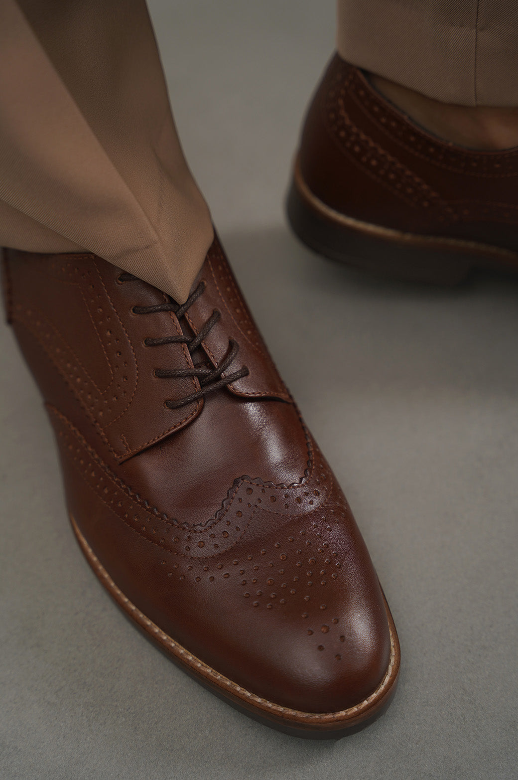 FORMAL LEATHER BROGUES