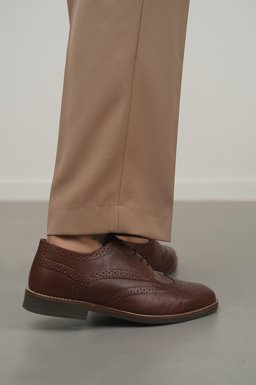 FORMAL LEATHER BROGUES