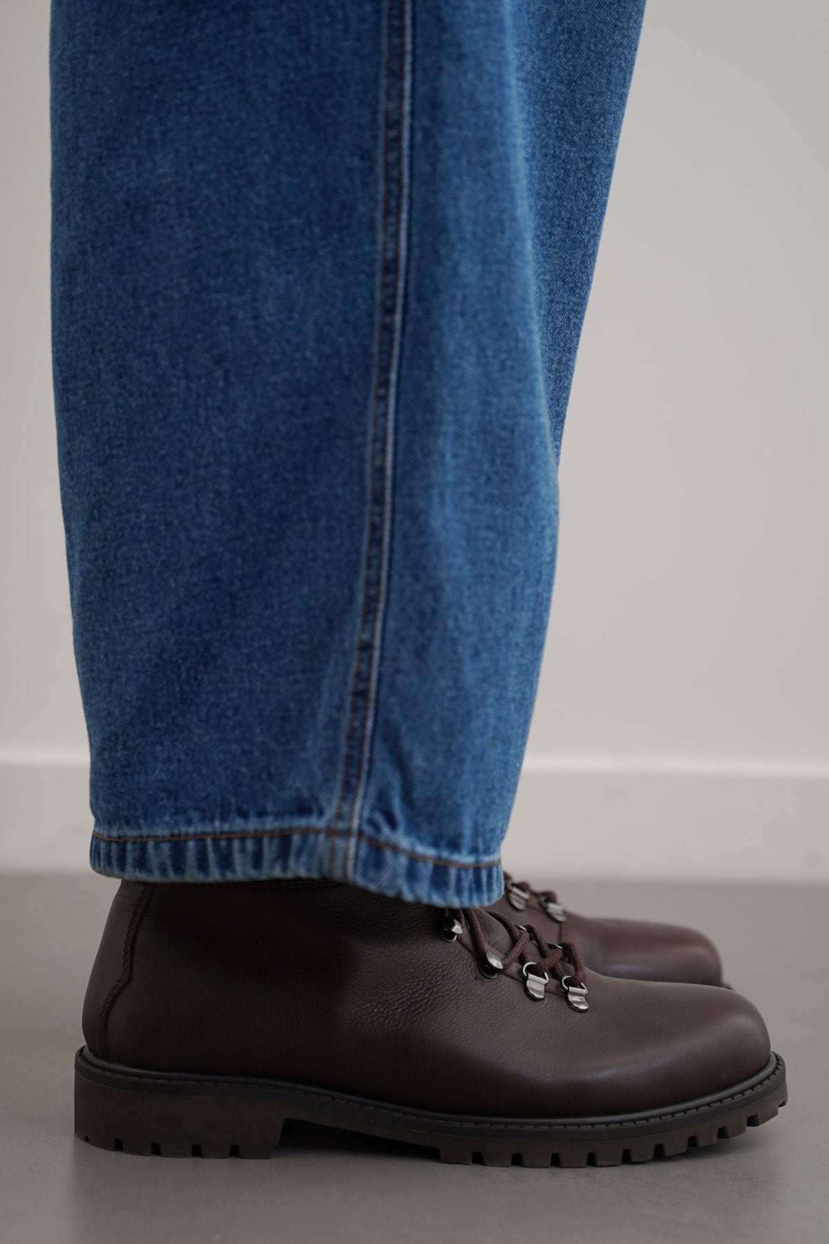 LEATHER URBAN HIKERS