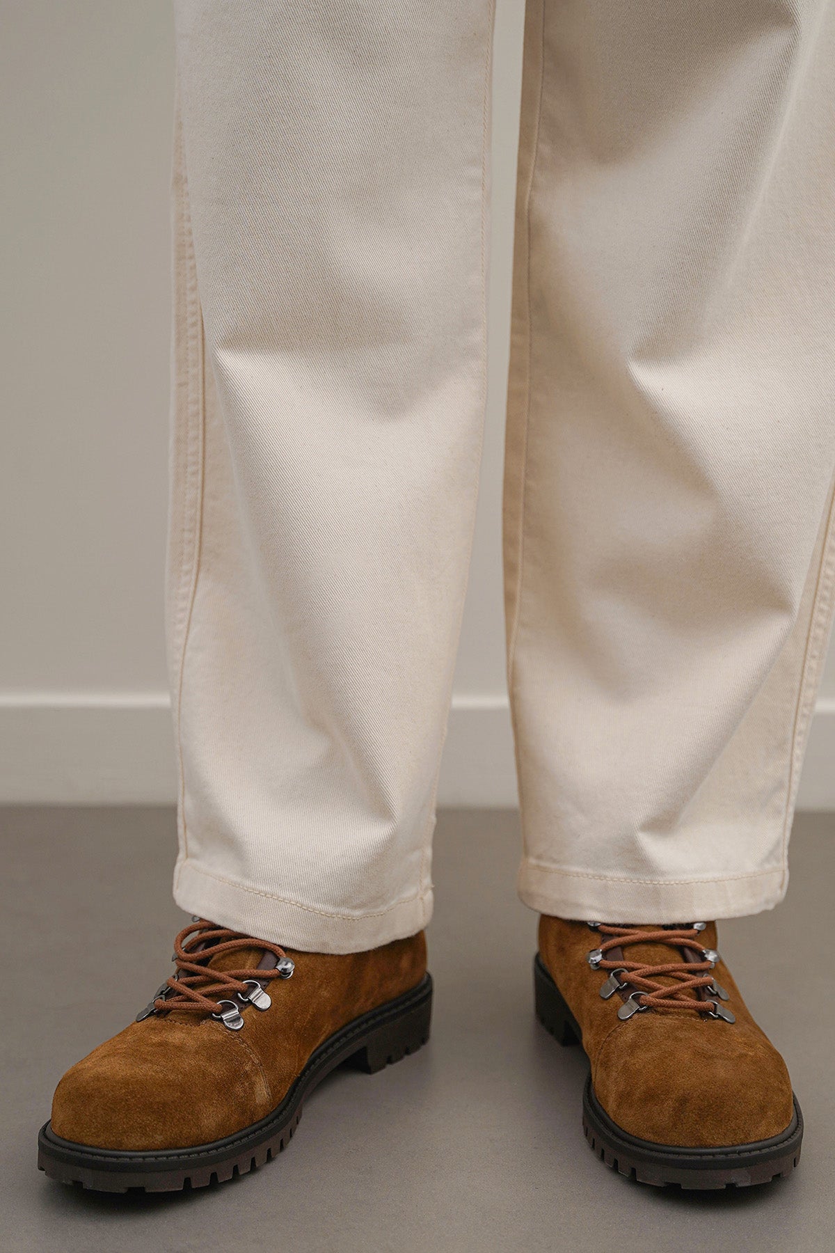 LEATHER URBAN HIKERS