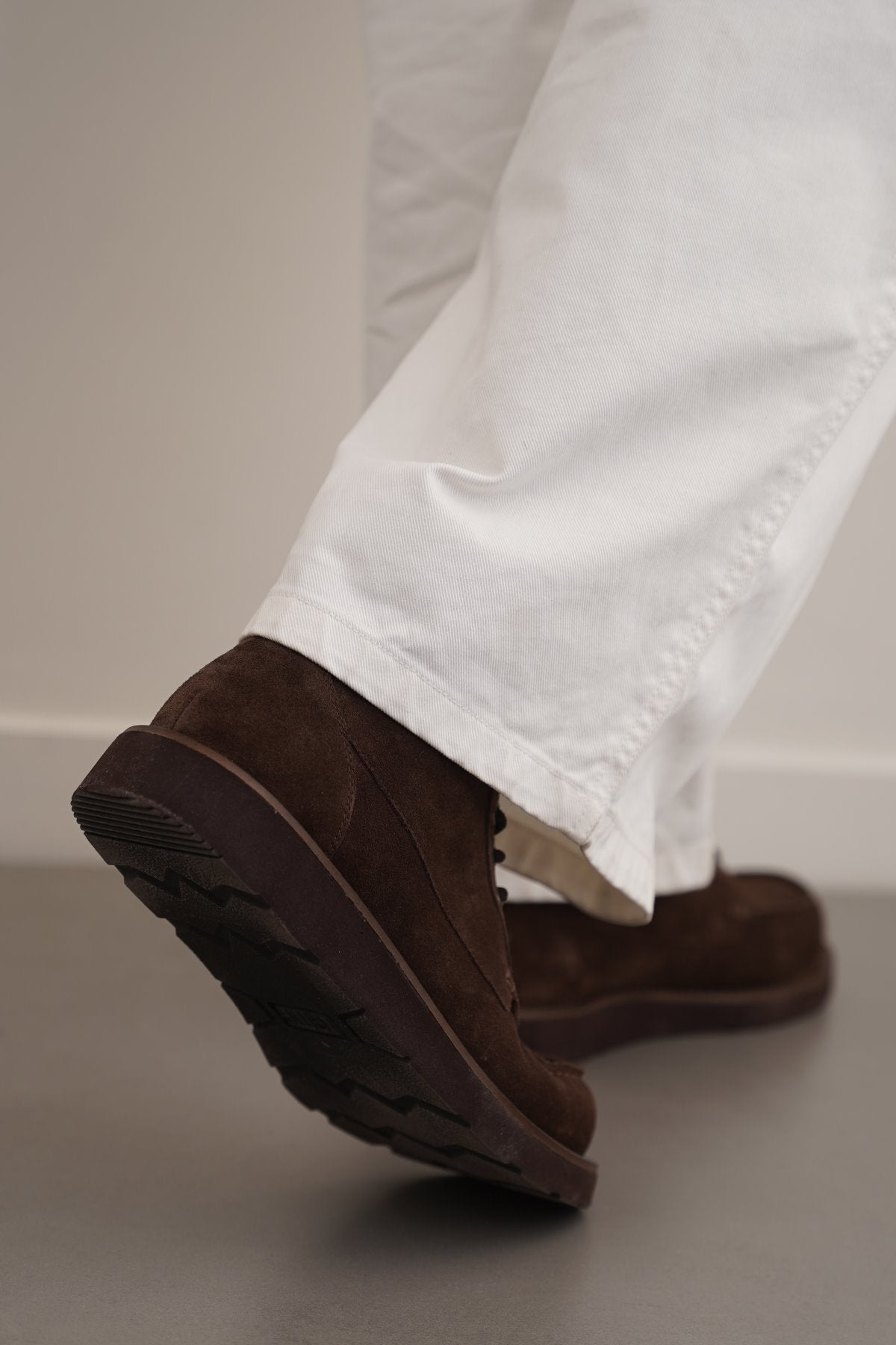 SUEDE HIGH-ANKLE BOOT