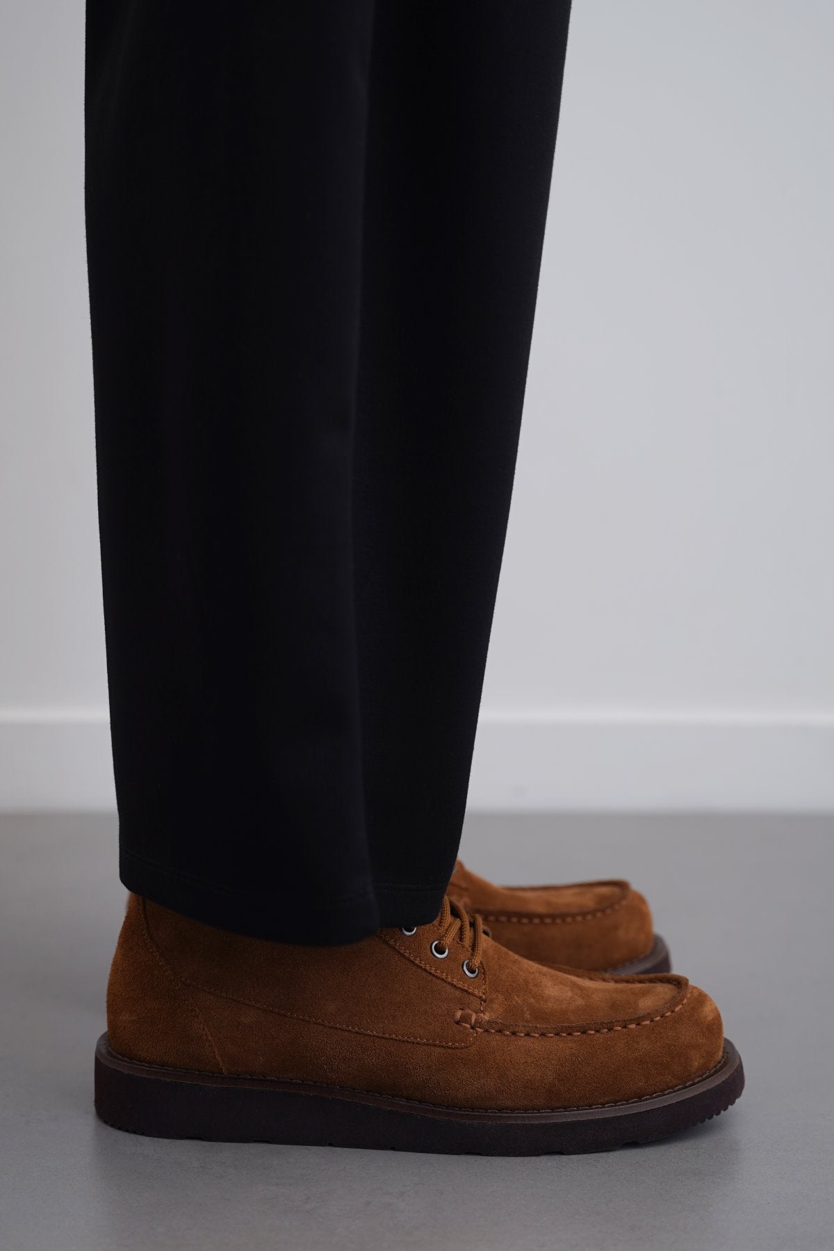 SUEDE HIGH-ANKLE BOOT