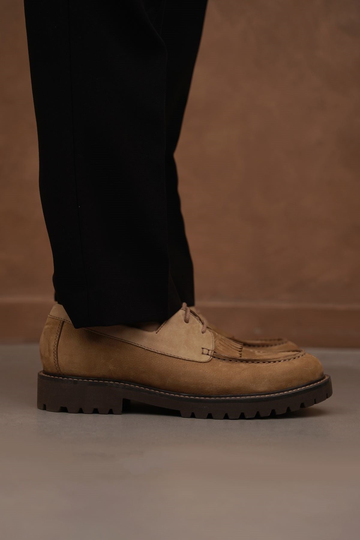 LEATHER MOC-TOE SHOES