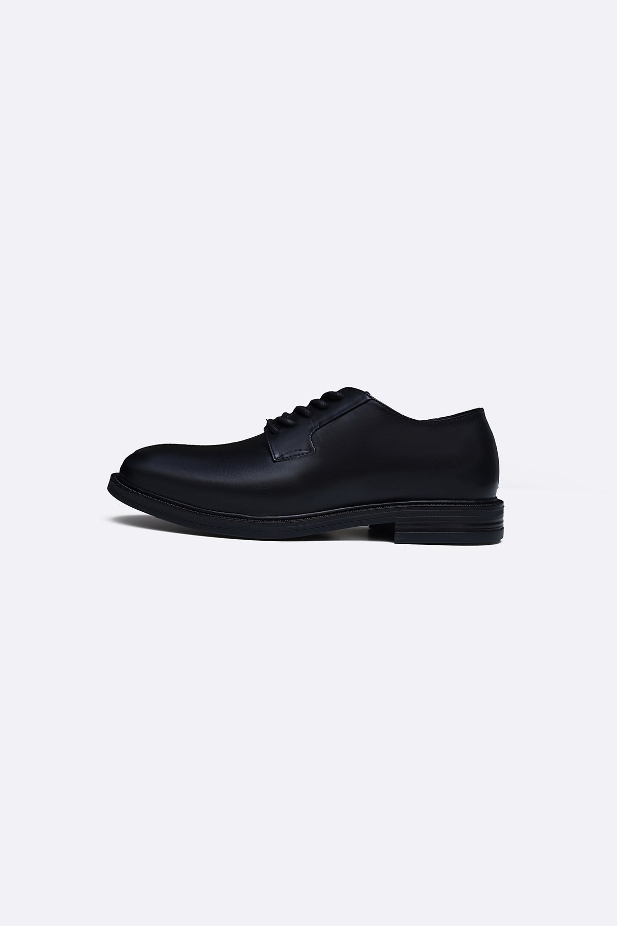 CLASSIC LEATHER DERBI SHOES